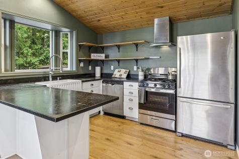 71 Quinault Lp Port Townsend WA 98368