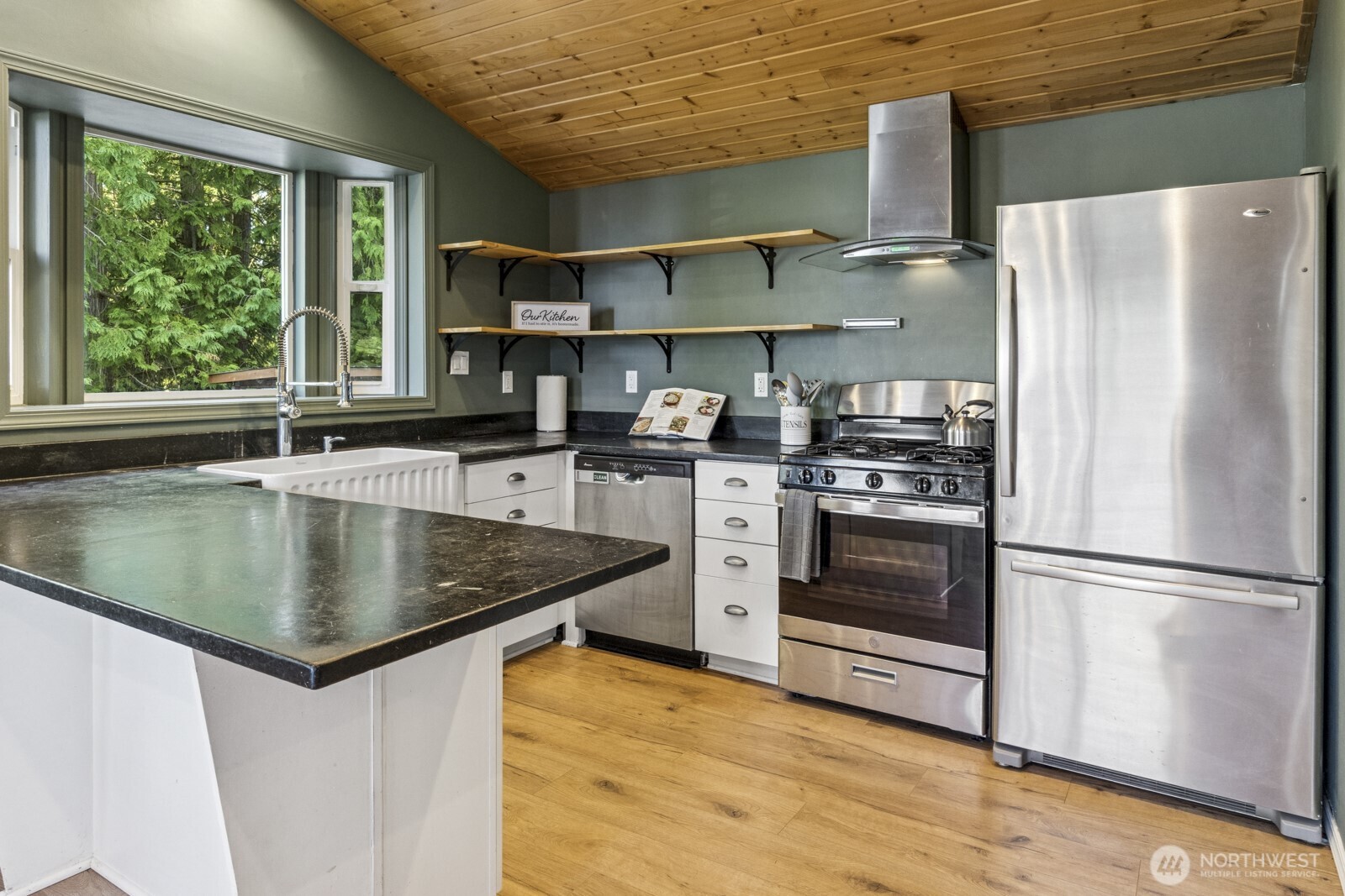 71 Quinault Lp Port Townsend WA 98368