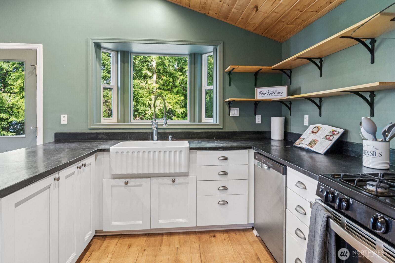 71 Quinault Lp Port Townsend WA 98368