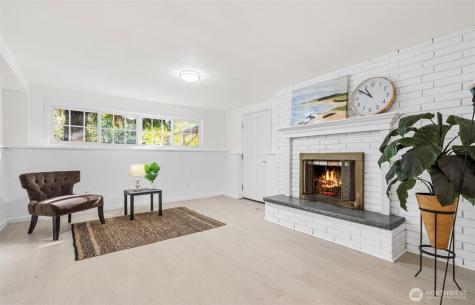959 Hoquiam Avenue NE Renton WA 98059