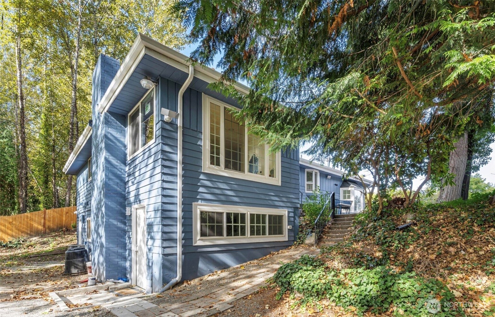 959 Hoquiam Avenue NE Renton WA 98059
