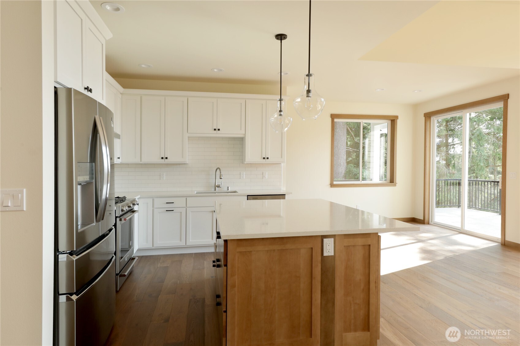 1806 Twin Oaks Lane Freeland WA 98249
