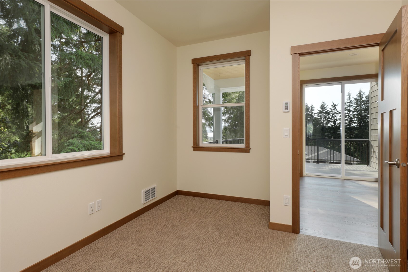 1806 Twin Oaks Lane Freeland WA 98249
