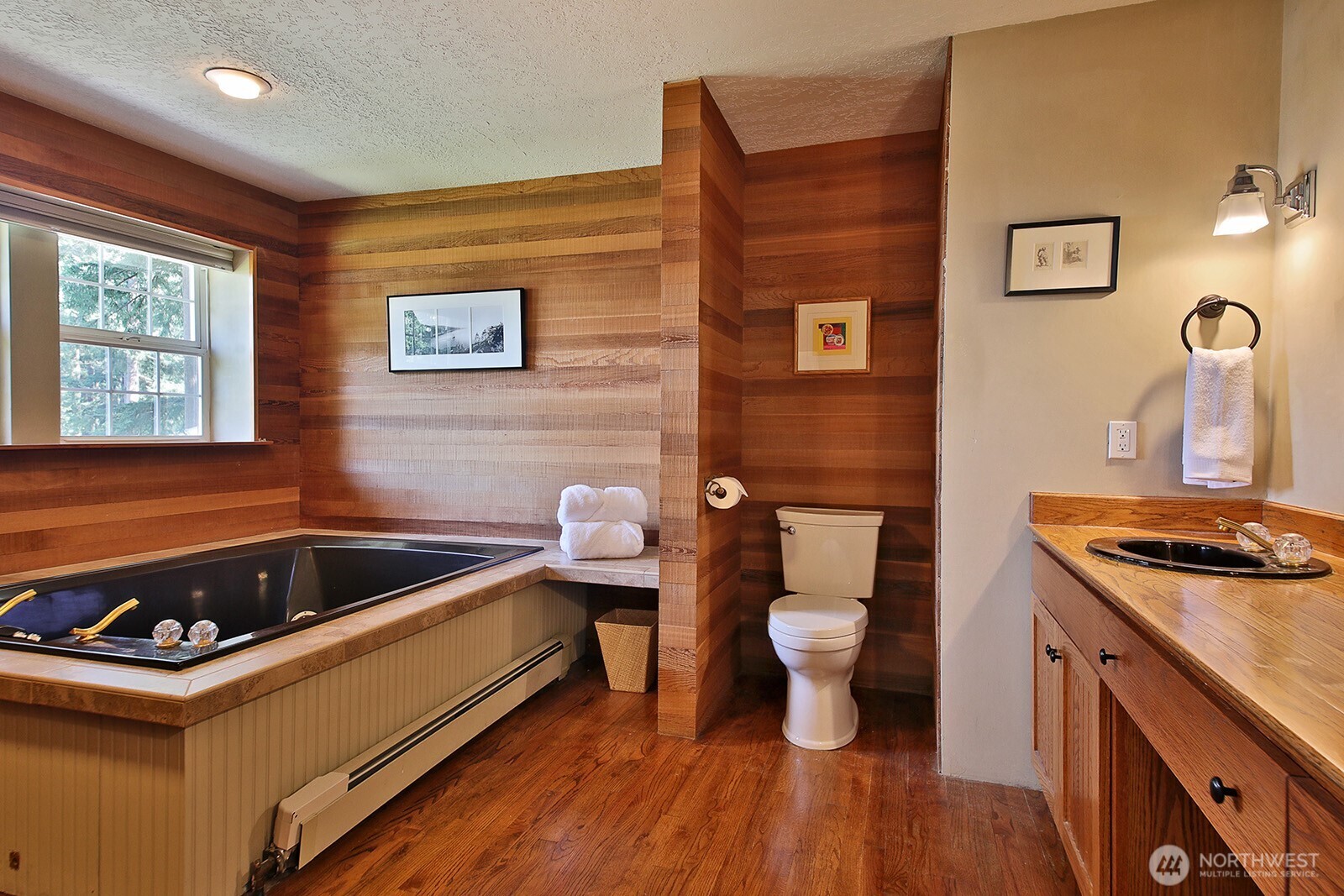 1093 Village Loop Langley WA 98260