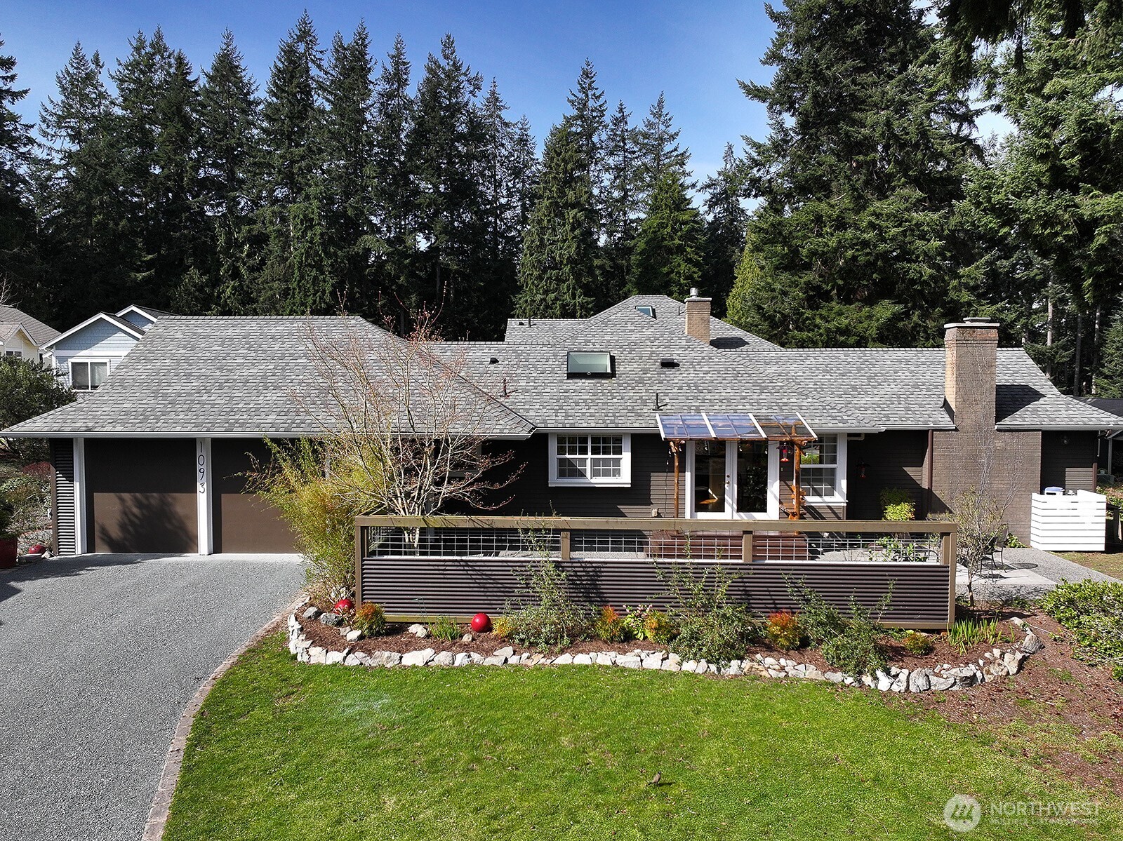 1093 Village Loop Langley WA 98260