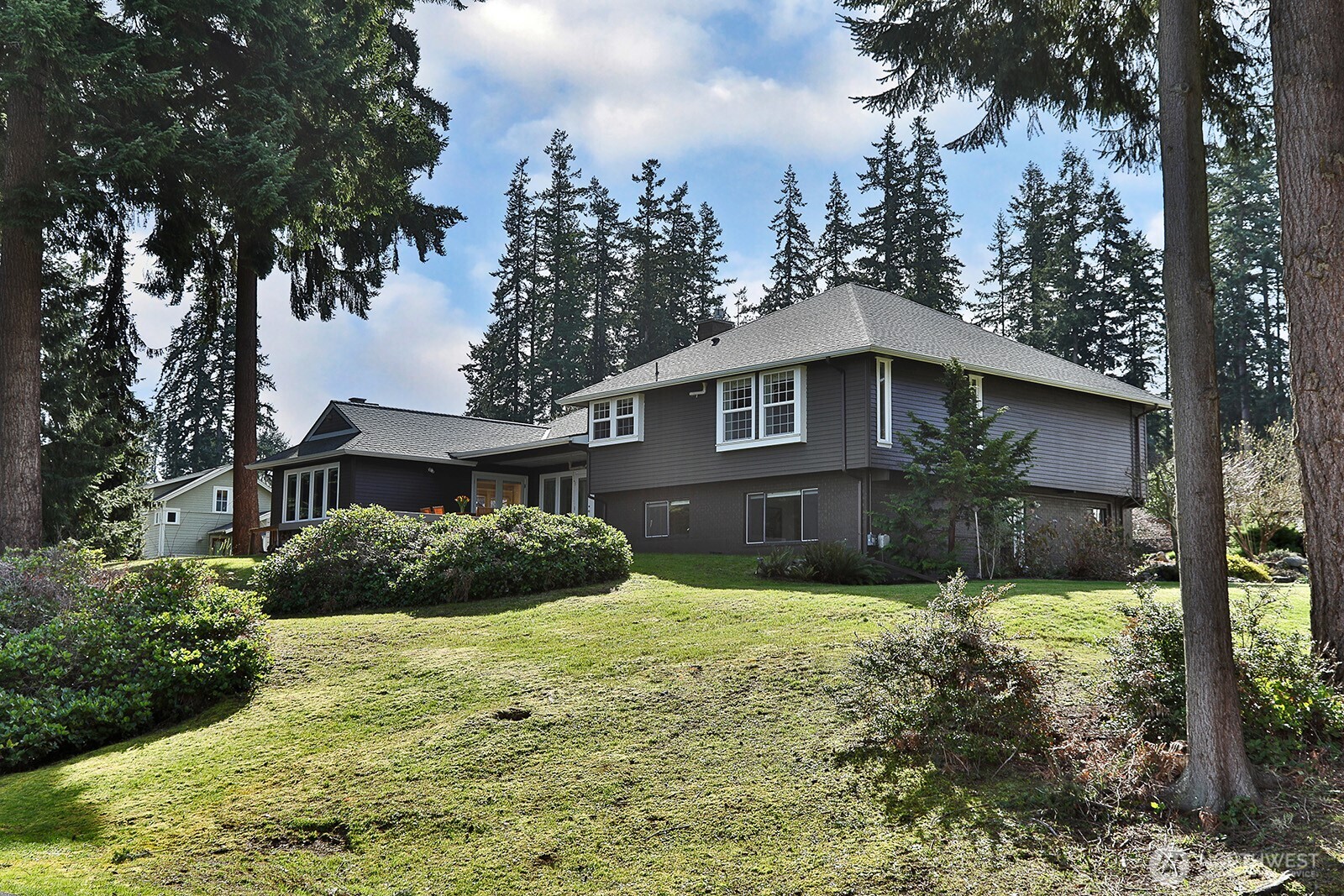 1093 Village Loop Langley WA 98260