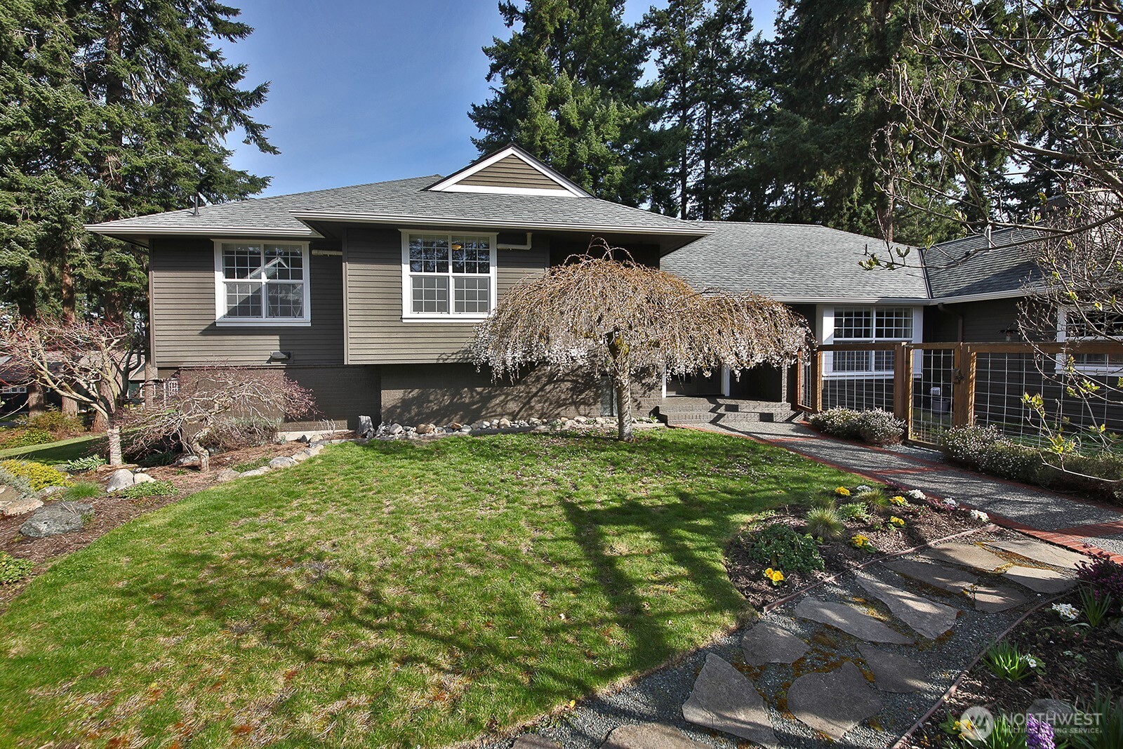 1093 Village Loop Langley WA 98260