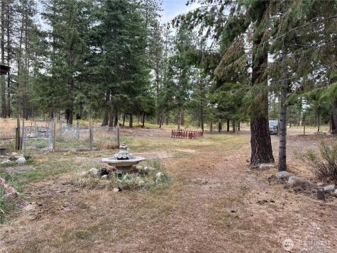 13 Rope And Saddle Lane Tonasket WA 98855