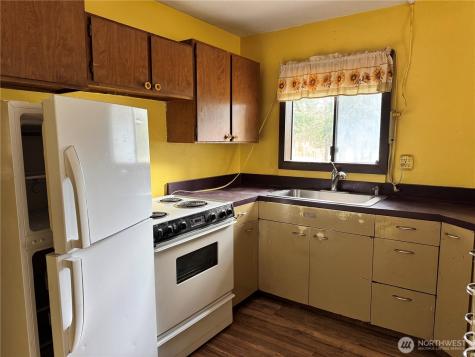 13 Rope And Saddle Lane Tonasket WA 98855