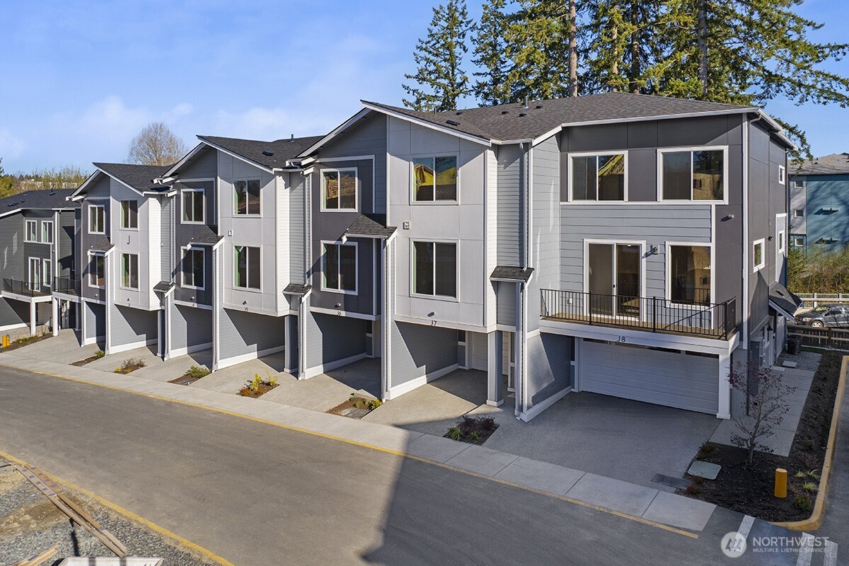 16823 Alder Way Lynnwood WA 98037