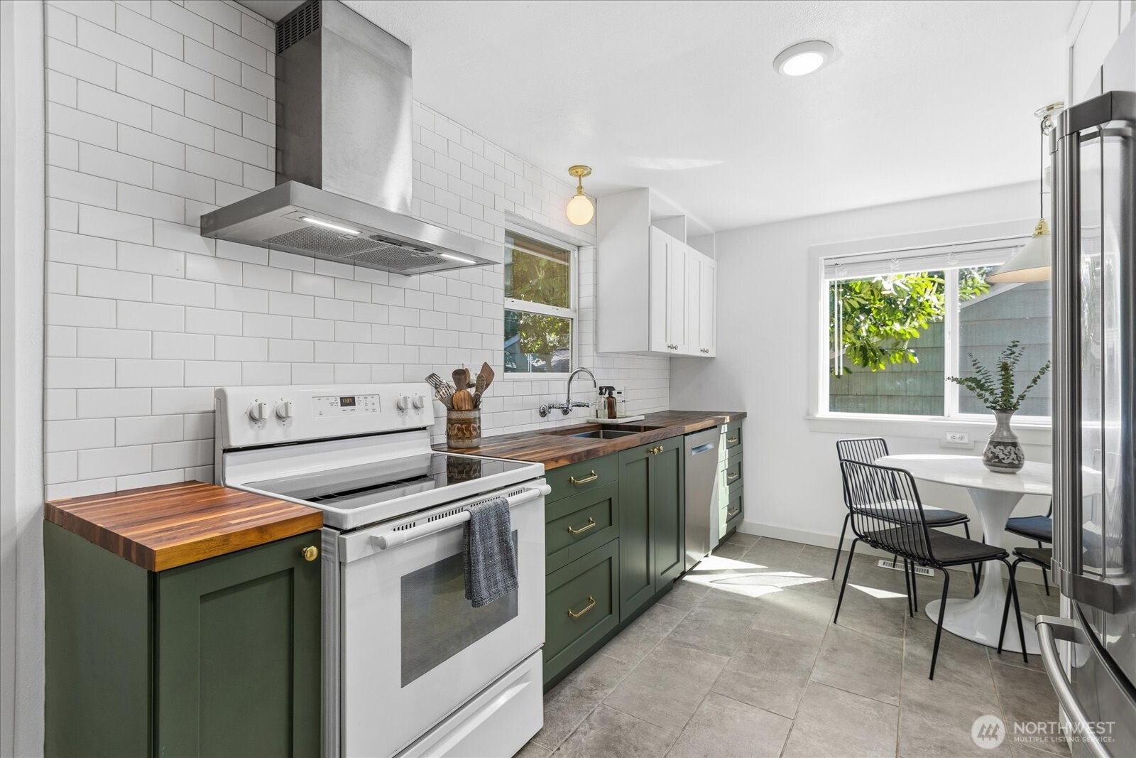 3008 NE 178th Street Lake Forest Park WA 98155