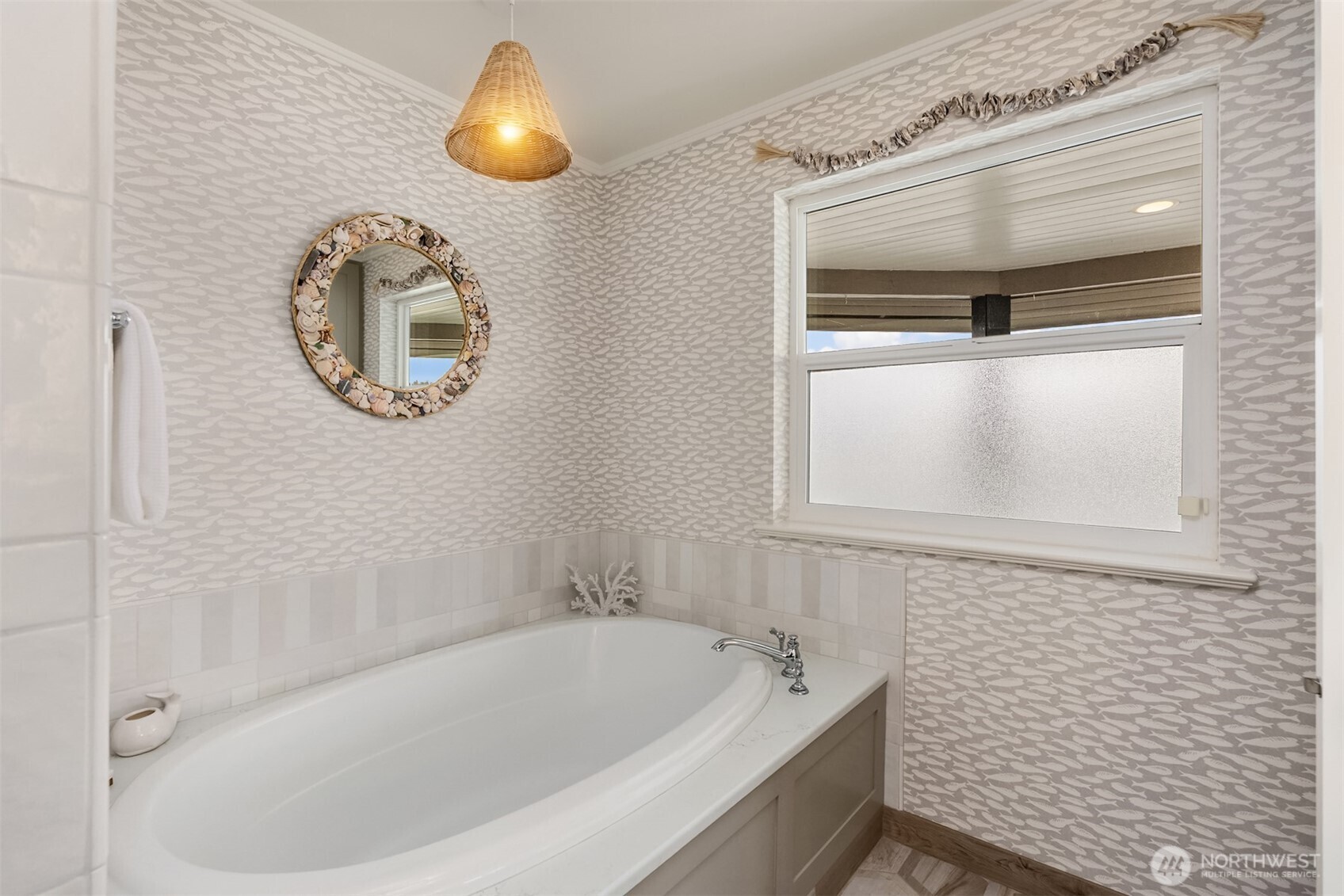 18211 Fjord Drive NE Poulsbo WA 98370