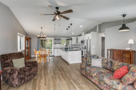 8618 74th Drive NE Marysville WA 98270