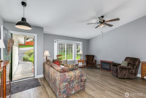 8618 74th Drive NE Marysville WA 98270