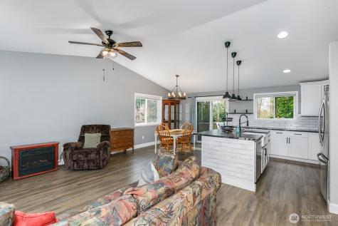 8618 74th Drive NE Marysville WA 98270