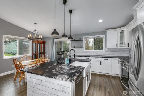 8618 74th Drive NE Marysville WA 98270
