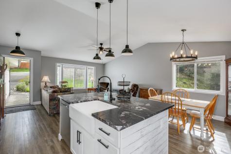 8618 74th Drive NE Marysville WA 98270