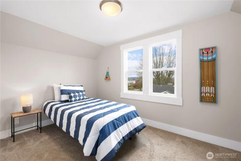 2208 Smithers Avenue S Renton WA 98055