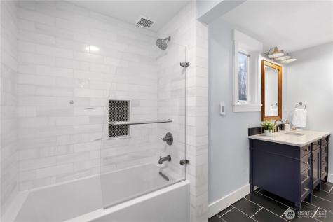 2208 Smithers Avenue S Renton WA 98055