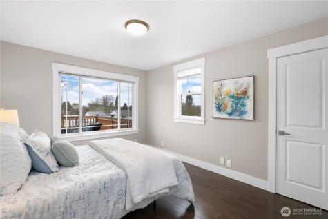 2208 Smithers Avenue S Renton WA 98055