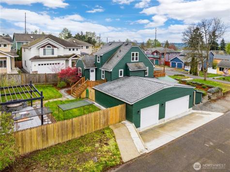 2208 Smithers Avenue S Renton WA 98055