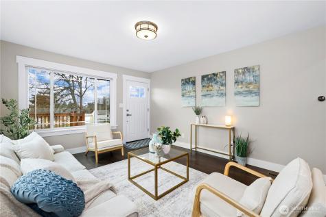 2208 Smithers Avenue S Renton WA 98055