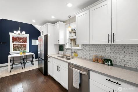 2208 Smithers Avenue S Renton WA 98055