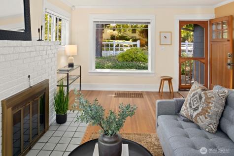 2580 5th Avenue W Seattle WA 98119