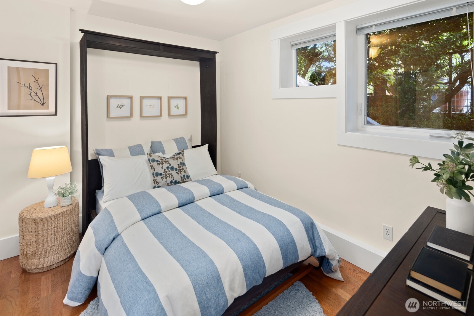 2580 5th Avenue W Seattle WA 98119