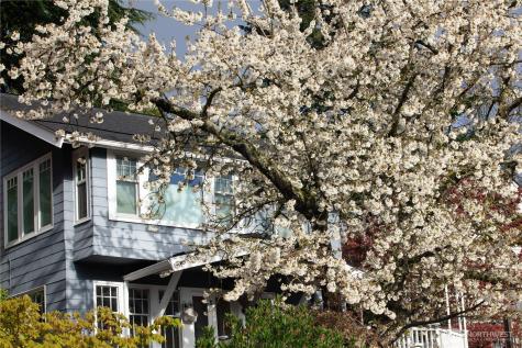 2580 5th Avenue W Seattle WA 98119