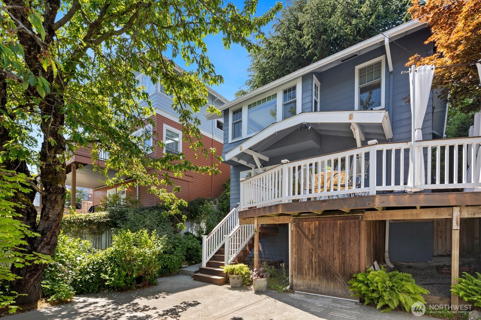 2580 5th Avenue W Seattle WA 98119
