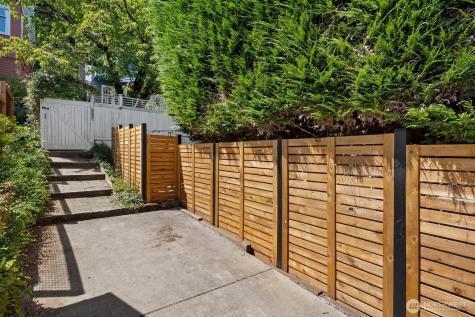 2580 5th Avenue W Seattle WA 98119