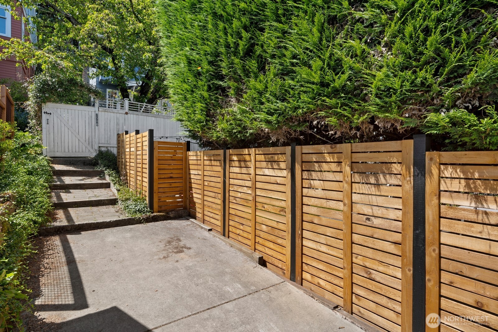 2580 5th Avenue W Seattle WA 98119