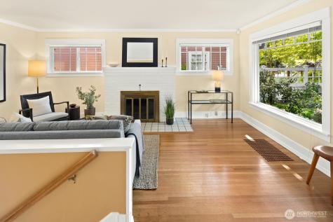 2580 5th Avenue W Seattle WA 98119