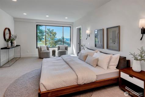 6950 SE Maker Street Mercer Island WA 98040