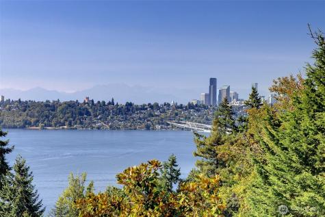 6950 SE Maker Street Mercer Island WA 98040