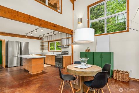 13984 Toad Holler Pl NE Bainbridge Island WA 98110