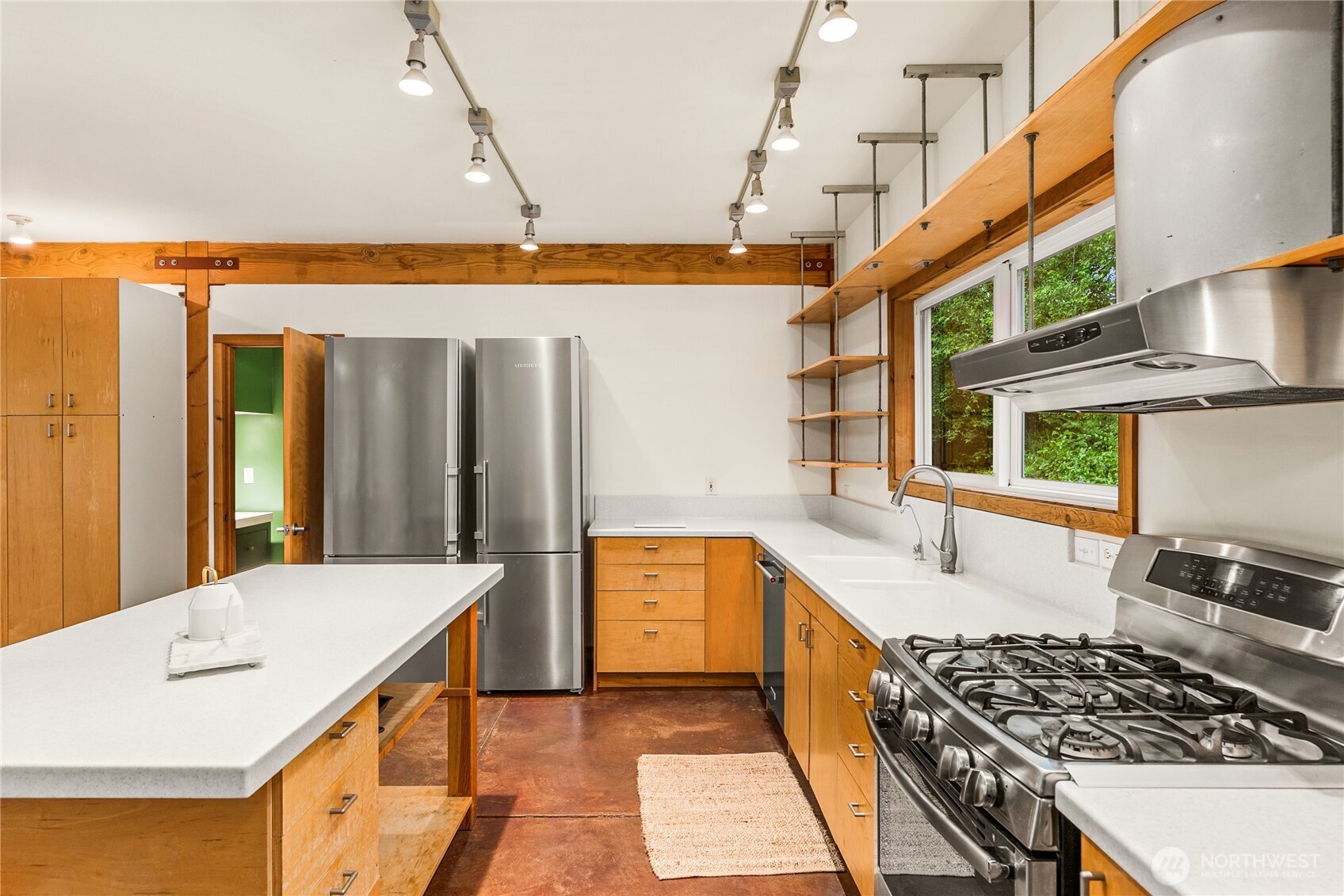 13984 Toad Holler Pl NE Bainbridge Island WA 98110