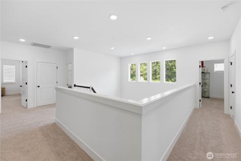 18526 Sawgrass Drive NE Poulsbo WA 98370