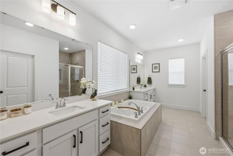 18526 Sawgrass Drive NE Poulsbo WA 98370