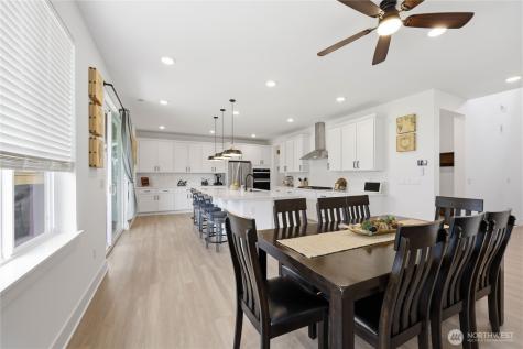 18526 Sawgrass Drive NE Poulsbo WA 98370