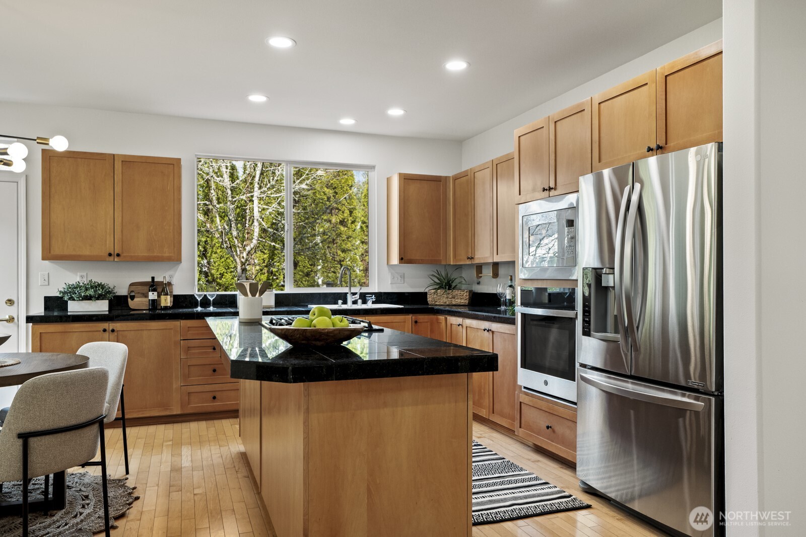 24022 SE 10th Street Sammamish WA 98075