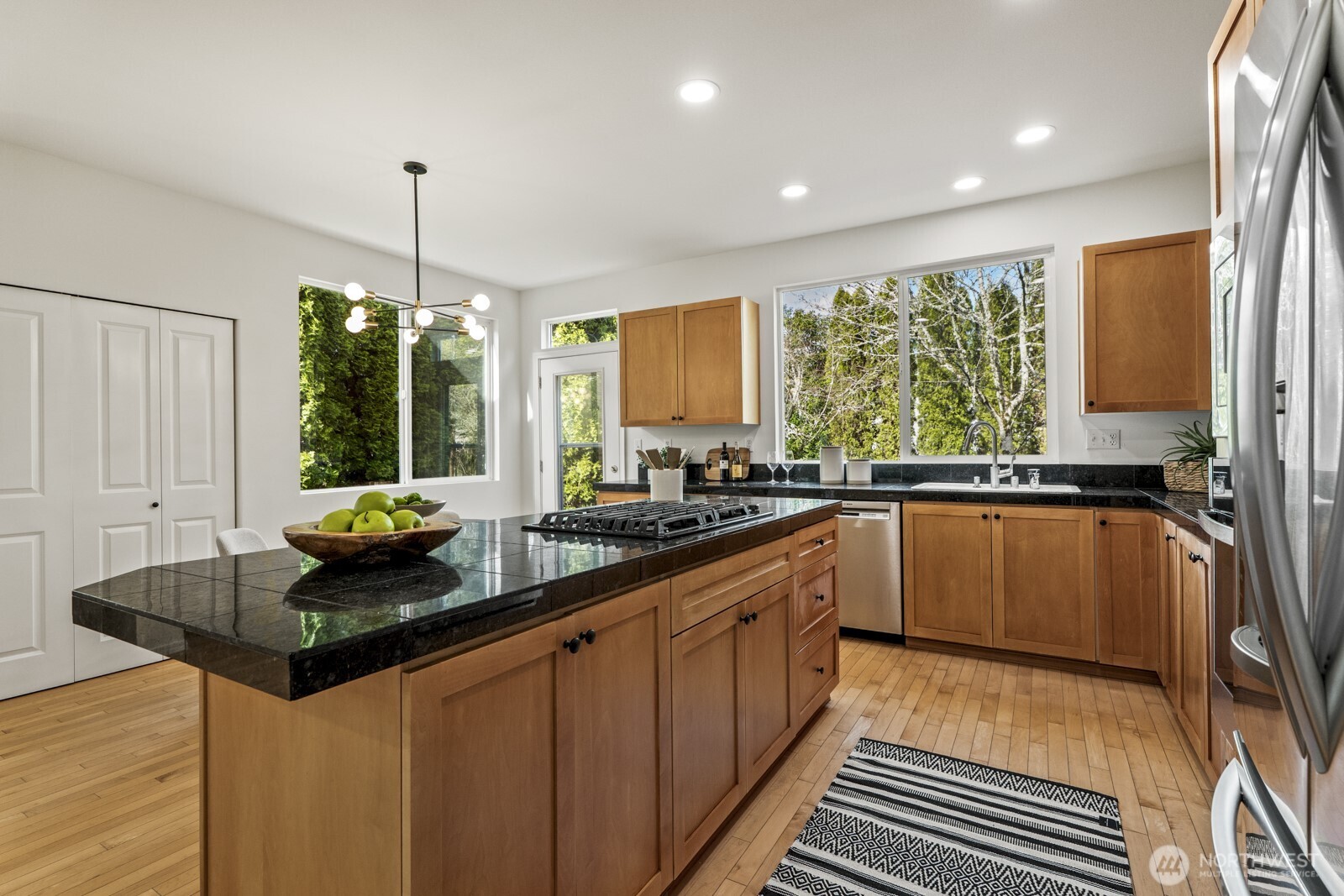 24022 SE 10th Street Sammamish WA 98075