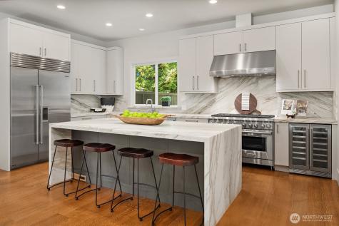 107 6th Street S Kirkland WA 98033