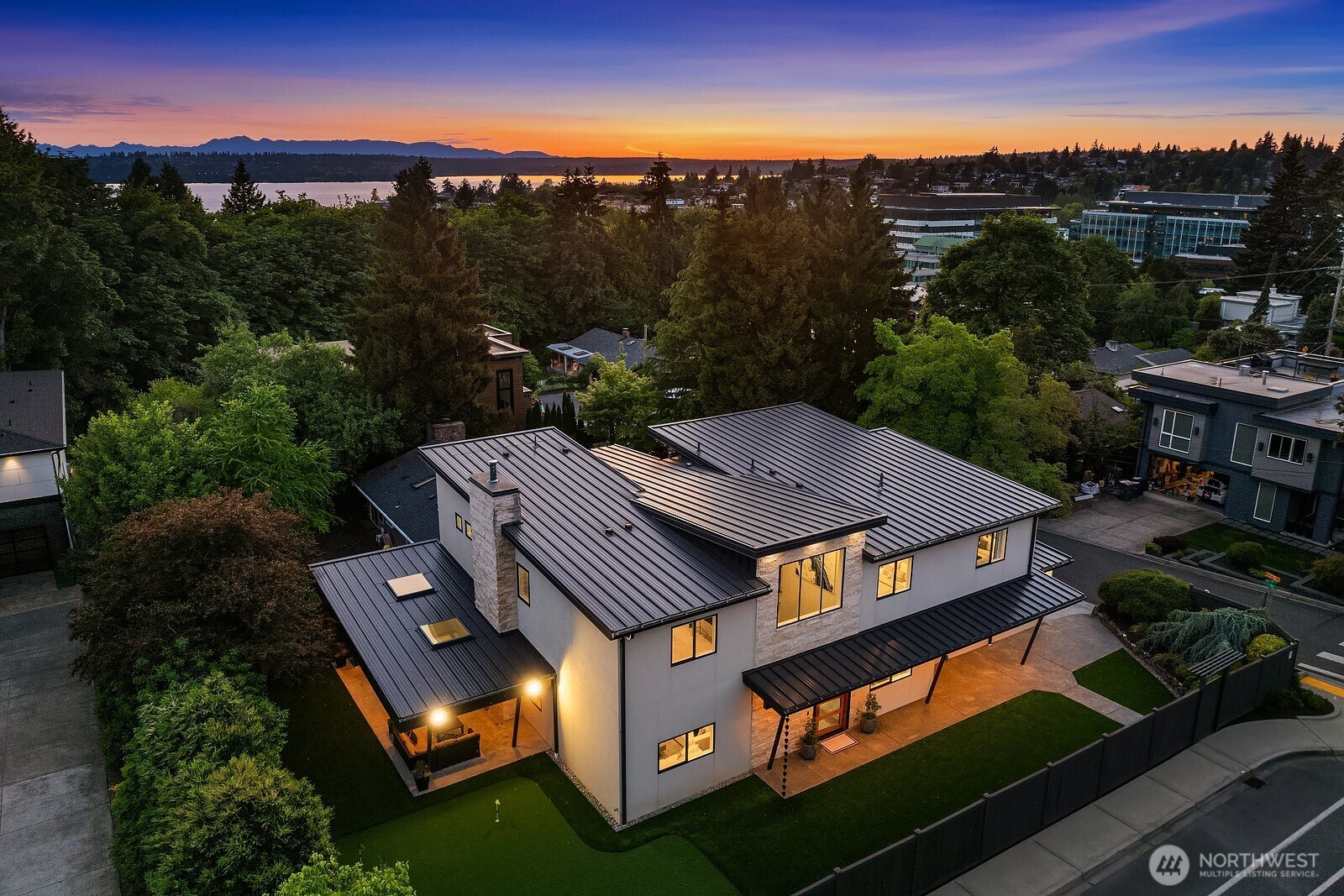 107 6th Street S Kirkland WA 98033