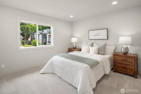 107 6th Street S Kirkland WA 98033