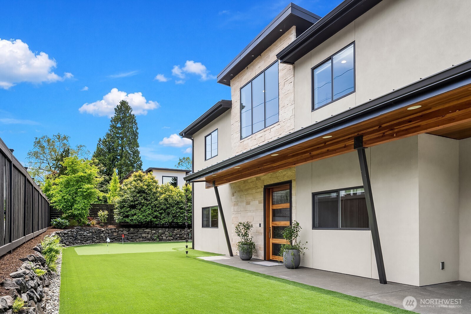107 6th Street S Kirkland WA 98033
