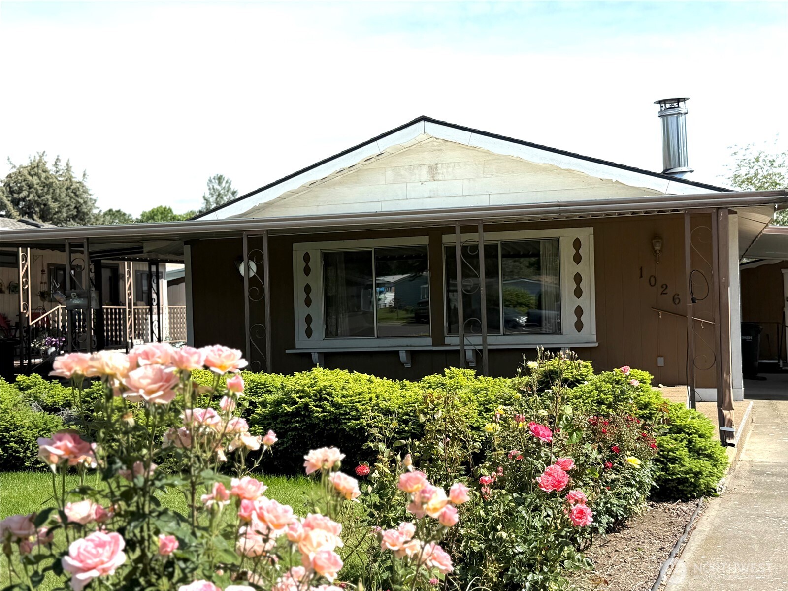 1026 SE Dove Lane College Place WA 99324