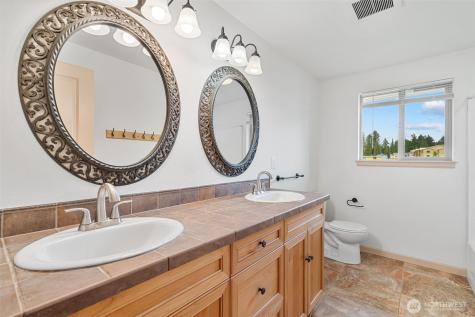 1630 Danner Lane NE Lacey WA 98156