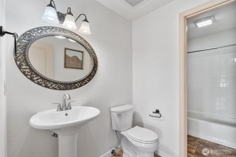 1630 Danner Lane NE Lacey WA 98156